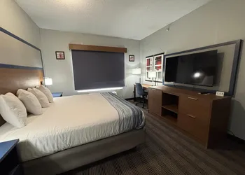 AmericInn by Wyndham Galesburg hotel thumbnail 8