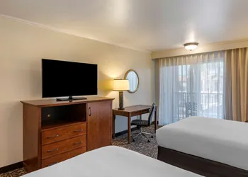 Best Western Plus Royal Oak Hotel hotel thumbnail 7