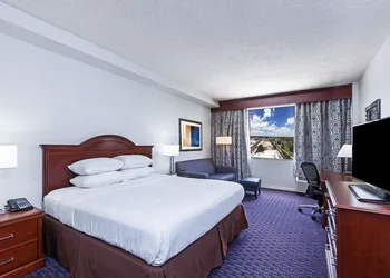 Hilton Waco hotel thumbnail 7