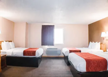 Victorian Inn & Suites hotel thumbnail 5