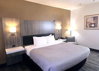 Quality Inn & Suites Longview Kelso hotel thumbnail 7