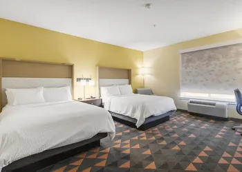 Holiday Inn Hotel & Suites Waco Northwest by IHG hotel thumbnail 8