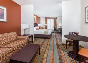 Baymont by Wyndham Henderson hotel thumbnail 8