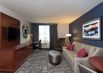DoubleTree by Hilton Schenectady Downtown hotel thumbnail 6