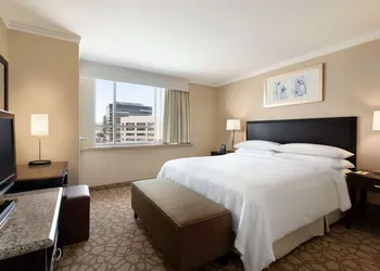 Embassy Suites Los Angeles - Glendale hotel thumbnail 6