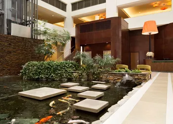 Embassy Suites Los Angeles - Glendale hotel thumbnail 2