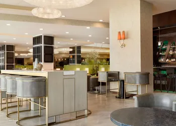 Embassy Suites Los Angeles - Glendale hotel thumbnail 3