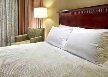 Anaheim Portofino Inn and Suites hotel thumbnail 6