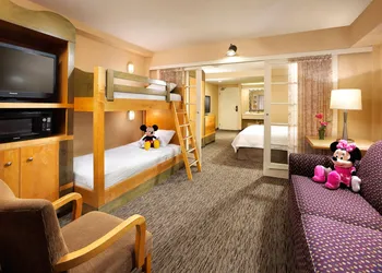 Anaheim Portofino Inn and Suites hotel thumbnail 7