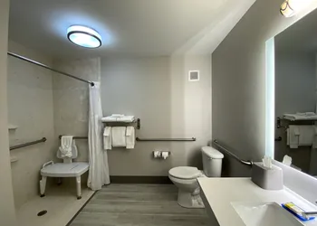 Holiday Inn Express & Suites Somerset Central by IHG hotel thumbnail 2