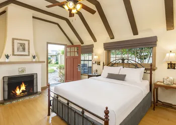 The Pierpont Inn hotel thumbnail 5