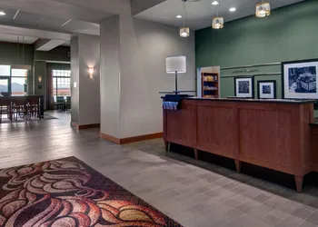 Hampton Inn and Suites Astoria hotel thumbnail 2