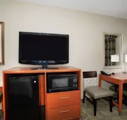 Hampton Inn and Suites Astoria hotel detail image 5