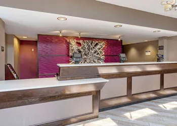 Best Western Plus Kingston Hotel And Conference Center hotel thumbnail 4