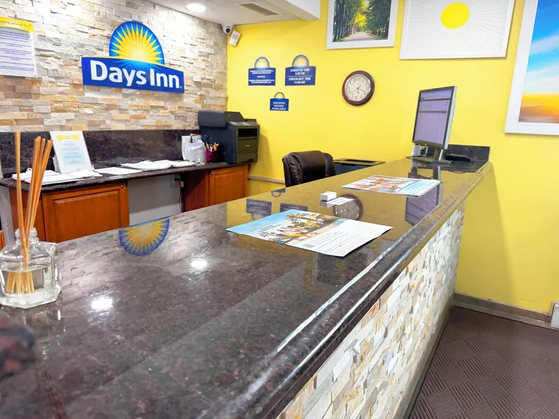 Days Inn by Wyndham Mason City hotel detail image 2