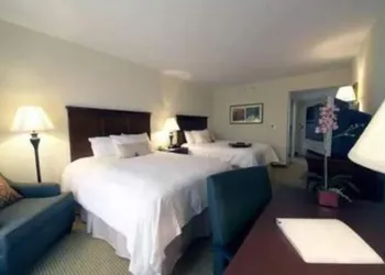Hampton Inn and Suites Dobson hotel thumbnail 3