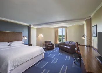 Four Points by Sheraton Richmond hotel thumbnail 5