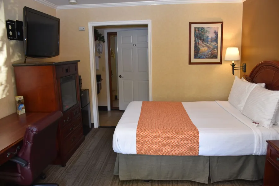 Dynasty Suites Redlands hotel detail image 6