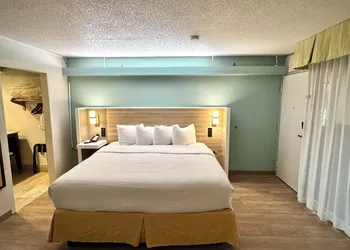 Wyndham Garden Ann Arbor hotel thumbnail 5