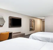 Holiday Inn Express & Suites Green Bay East by IHG hotel detail image 5