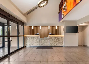 Comfort Inn & Suites Clemson - University Area hotel thumbnail 4