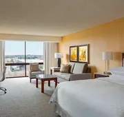 Sheraton West Des Moines Hotel hotel detail image 7