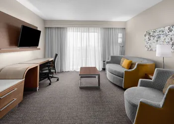 Courtyard by Marriott Detroit Brighton hotel thumbnail 8