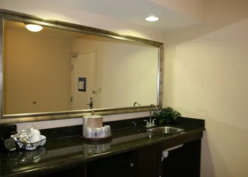 Hampton Inn Alpine hotel thumbnail 7