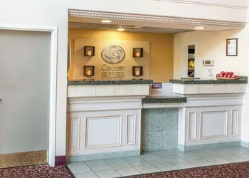 Comfort Suites Fort Wayne - Southwest hotel thumbnail 2