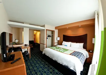 Fairfield Inn & Suites Flint Fenton hotel thumbnail 6