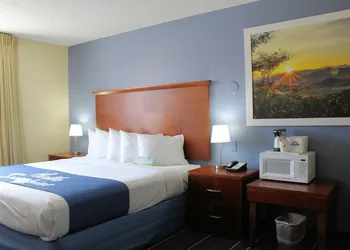 Days Inn & Suites by Wyndham Gunnison hotel thumbnail 7