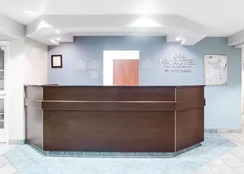 Microtel Inn & Suites by Wyndham Bath hotel thumbnail 2