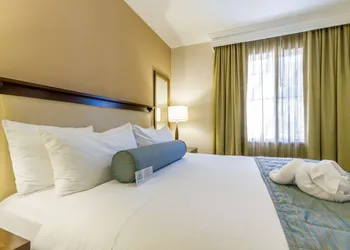 Grand Pacific Palisades hotel thumbnail 6