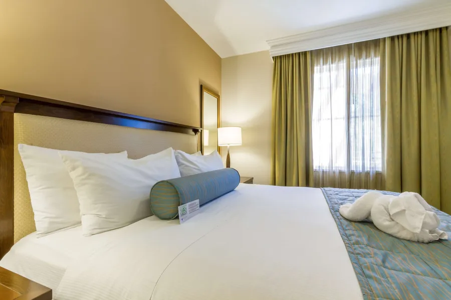Grand Pacific Palisades hotel detail image 6