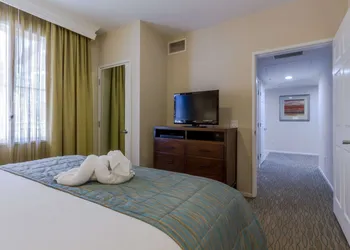 Grand Pacific Palisades hotel thumbnail 7