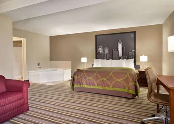 Super 8 by Wyndham Chambersburg I-81 hotel thumbnail 5