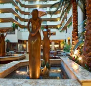 Embassy Suites by Hilton Sacramento Riverfront Promenade hotel detail image 7