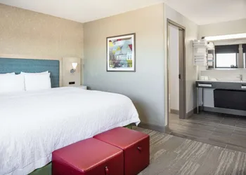 Hampton Inn Freeport hotel thumbnail 5