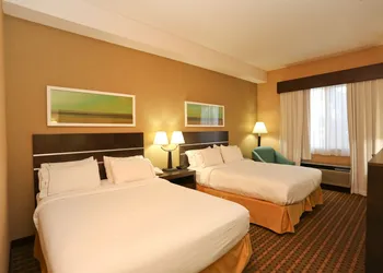 Holiday Inn Express & Suites - Vernon by IHG hotel thumbnail 6