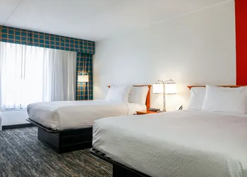 Ramada by Wyndham Cumberland Downtown hotel thumbnail 3