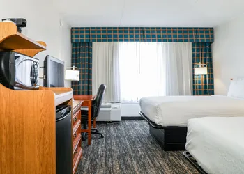 Ramada by Wyndham Cumberland Downtown hotel thumbnail 4