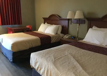Falls Inn hotel thumbnail 3