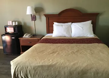 Falls Inn hotel thumbnail 5