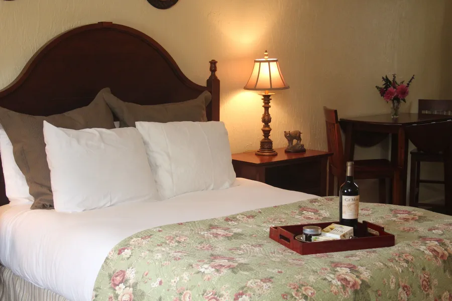 Hillwinds Inn hotel detail image 2