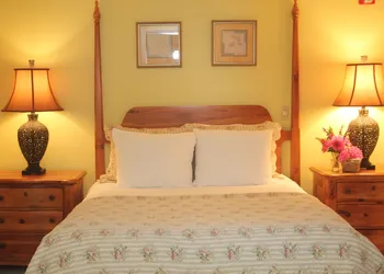Hillwinds Inn hotel thumbnail 4