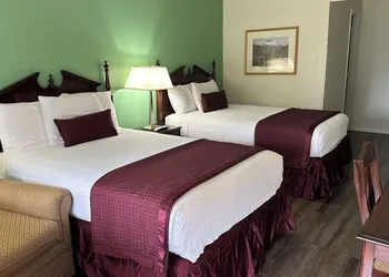 Colonial Inn Franklin hotel thumbnail 7