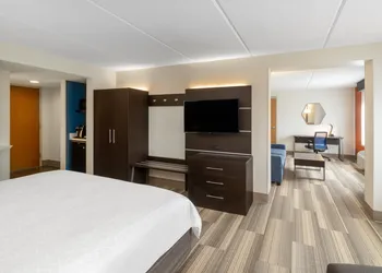 Holiday Inn Express Bluffton at Hilton Head Area by IHG hotel thumbnail 5