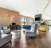 Comfort Suites Jackson I-40 hotel detail image 3