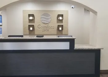 Comfort Inn & Suites Fultondale Gardendale I-65 hotel thumbnail 3