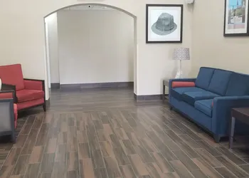 Comfort Inn & Suites Fultondale Gardendale I-65 hotel thumbnail 4